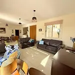 Villa Atlantica 4 Bedroom Near The *