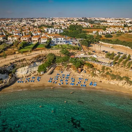 Atlantica 4 Bedroom Near The Villa *