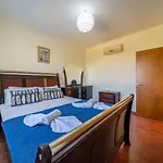 Atlantica 4 Bedroom Near The Вилла