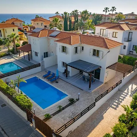 Villa Atlantica 4 Bedroom Near The *