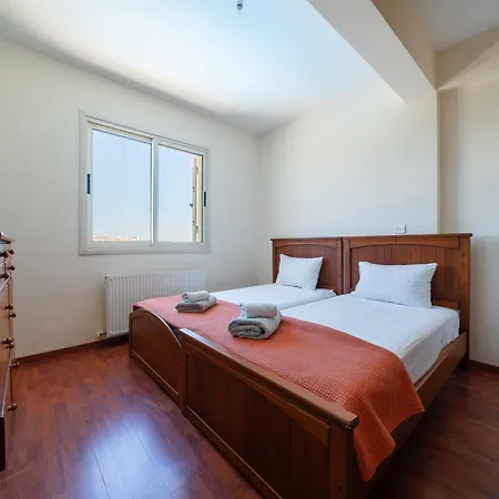 Atlantica 4 Bedroom Near The Villa Protarász