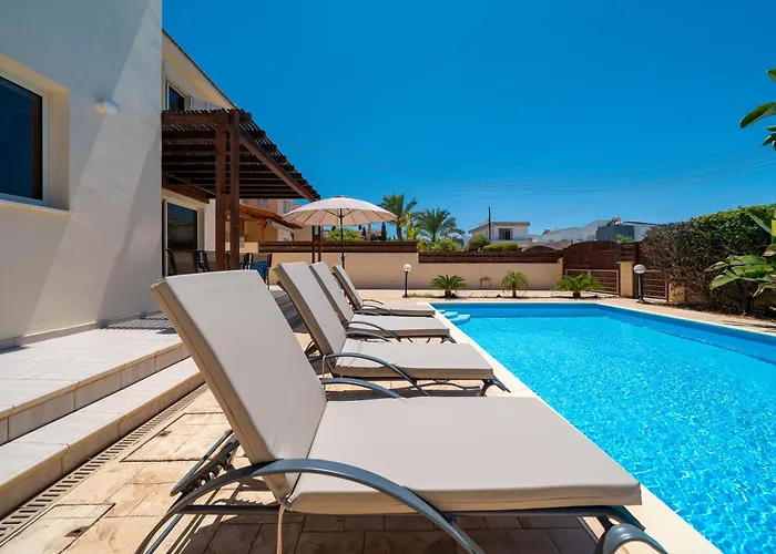 Atlantica 4 Bedroom Near The * Protarász