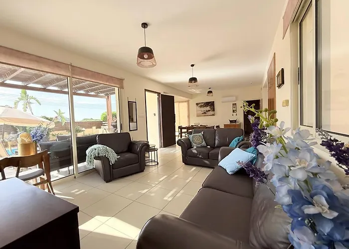 Atlantica 4 Bedroom Near The Protarász