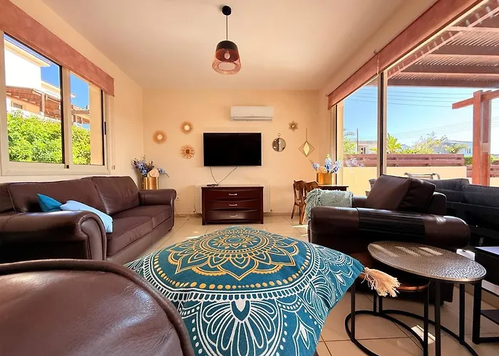 Atlantica 4 Bedroom Near The Villa