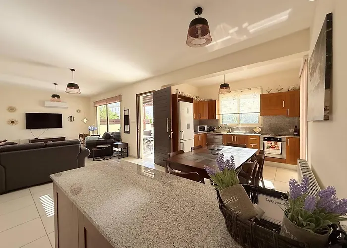 Villa Atlantica 4 Bedroom Near The